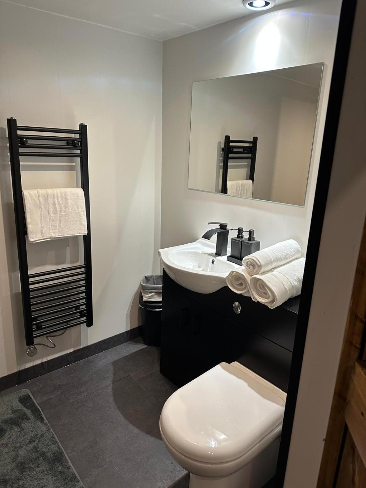 贝林翰Cosy Coach House别墅 外观 照片